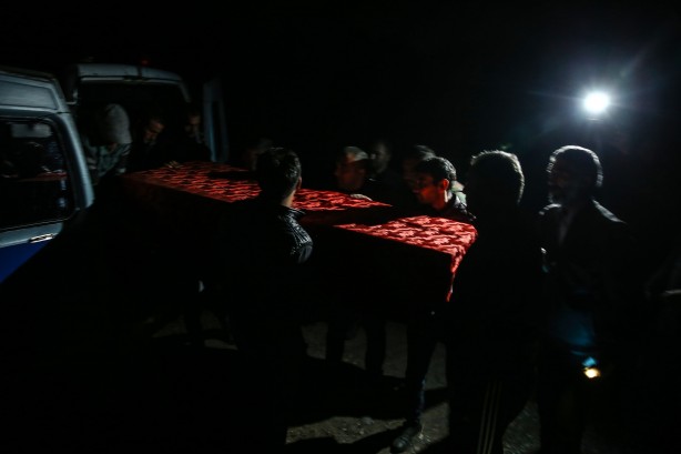 Foto - Ermenistan 'yine' vurmasın diye gece defnedildiler!