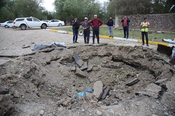 Foto - Ermenistan'dan alçak saldırısı yürekleri sızlattı: Ailesini böyle kurtardı!