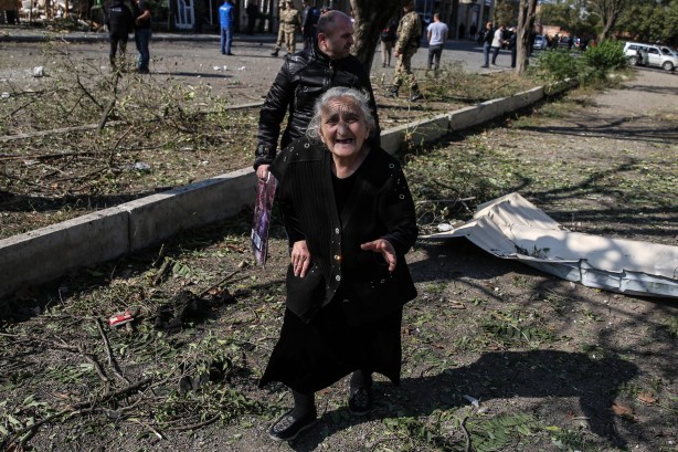 Foto - Ermenistan'dan büyük alçaklık! Apar topar sildiler