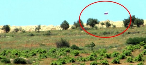 Foto - Ermenistan'dan PKK taktiği! Bayrak diktiler