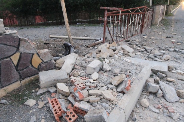 Foto - Ermenistan'ın kirli oyunu! Cepheden kaçan askerler bakın ne yaptı