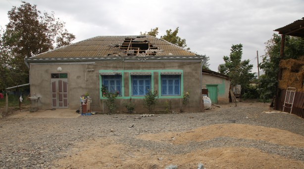 Foto - Ermenistan'ın kirli oyunu! Cepheden kaçan askerler bakın ne yaptı