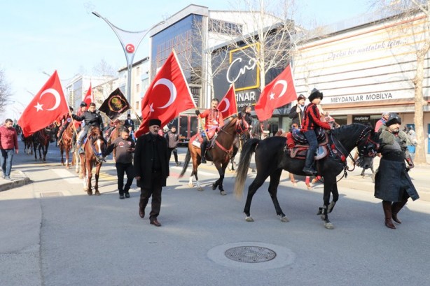 Foto - Erzincan'ın düşman işgalinden kurtuluşu muhteşem bir törenle kutlandı
