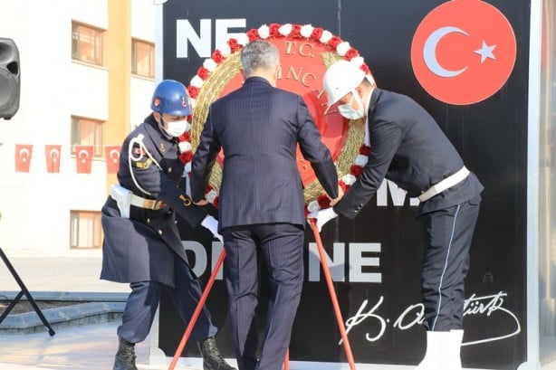 Erzincan'ın düşman işgalinden kurtuluşu muhteşem bir törenle kutlandı