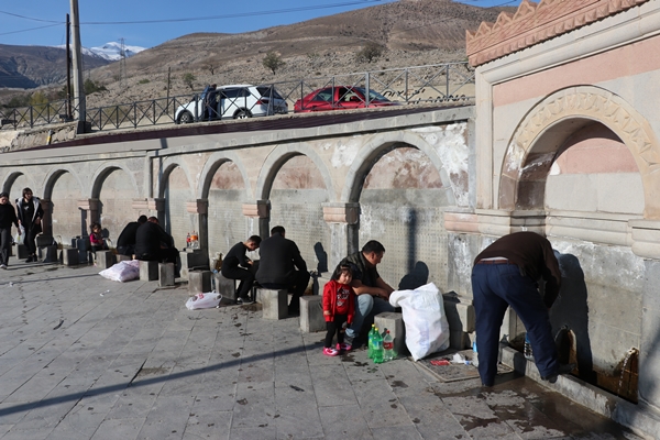 Foto - Erzincanlılar oruçlarını "ekşisu" ile açıyor