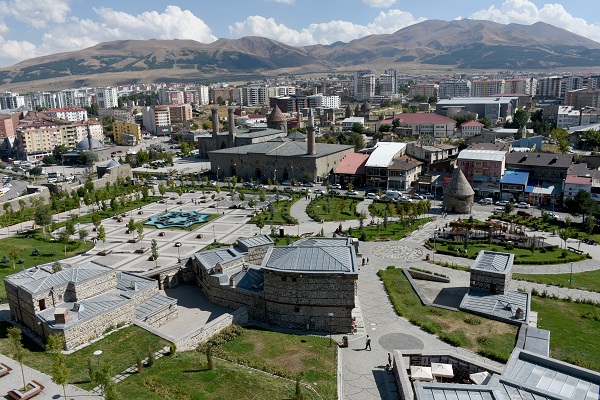 Foto - Erzurum açık hava müzesine dönüştü
