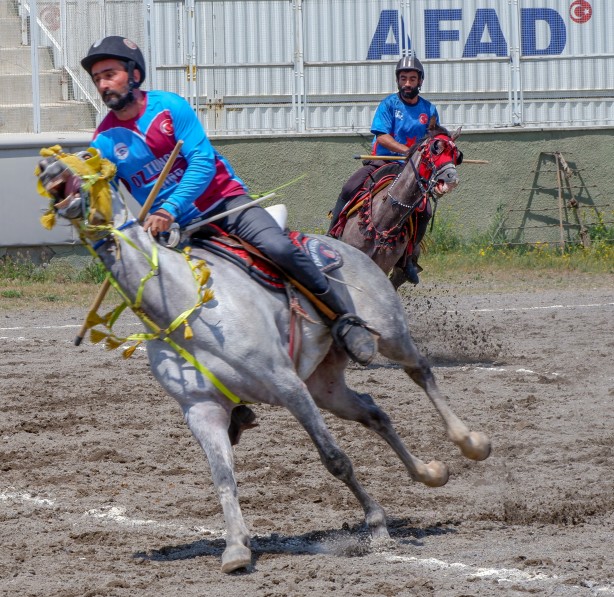 Foto - Erzurum’da ‘Atasporu’ nefes kesti