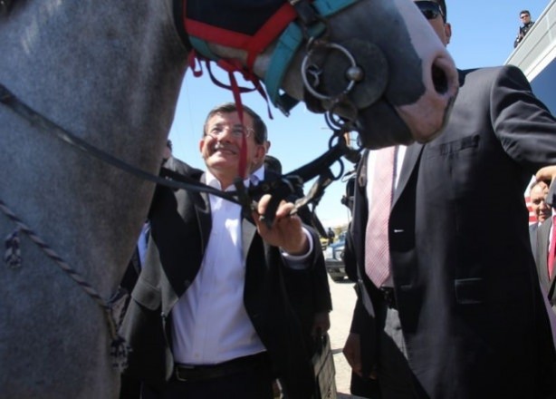 Foto - Erzurum'da Başbakan Davutoğlu'nu şaşırtan karşılama