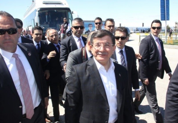 Foto - Erzurum'da Başbakan Davutoğlu'nu şaşırtan karşılama