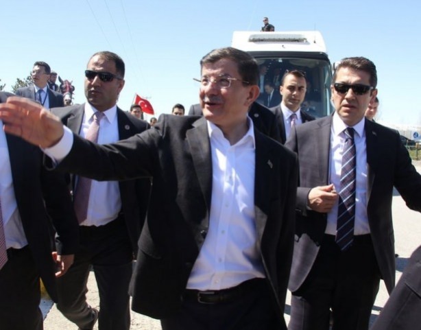 Foto - Erzurum'da Başbakan Davutoğlu'nu şaşırtan karşılama