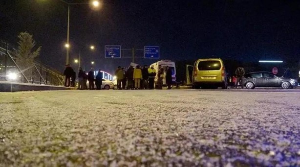 Foto - Erzurum'da feci kaza! 30 araç birbirine girdi