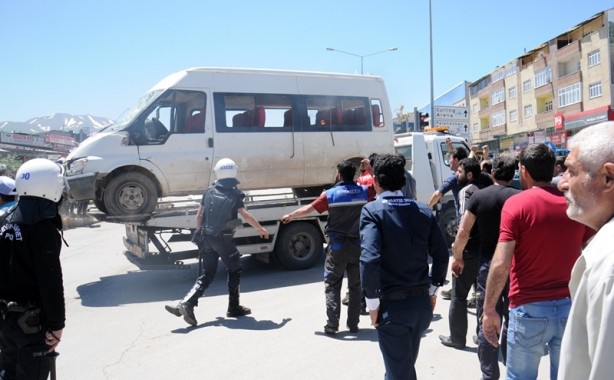 Foto - Erzurum’da HDP'nin mitingi öncesi olaylar çıktı