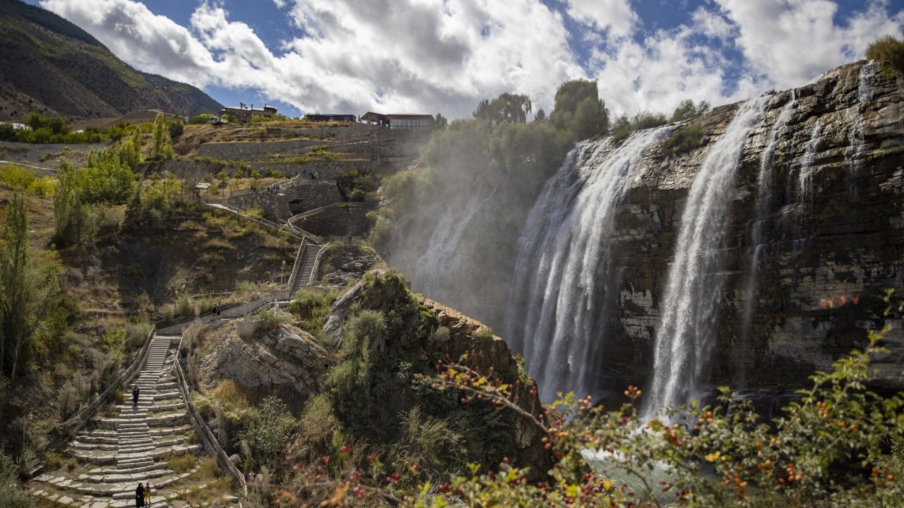 Erzurum’un büyülü güzelliği depremin eseriymiş!