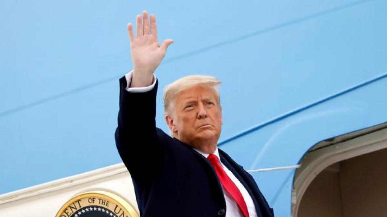  Neden eşcinsel olduğunu itiraf etmiyorsun? ABD'li senatörü zora sokan çok kritik soru gündem oldu!