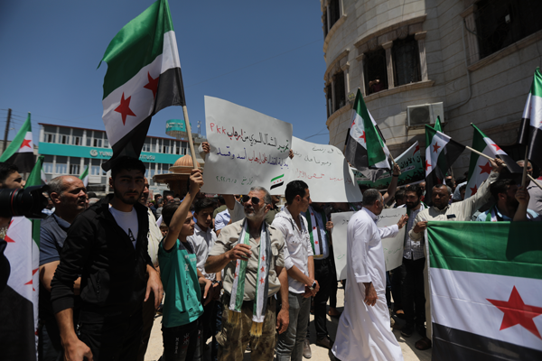 Foto - Esed ve PKK'ya karşı sokağa indiler! TSK'yı çağırdılar