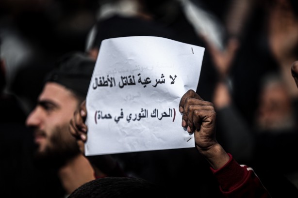 Foto - Esed'e karşı ayağa kalktılar