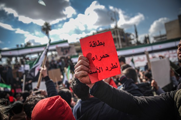 Esed'e karşı ayağa kalktılar