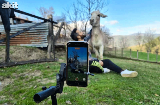 Foto - Eşekle arkadaşlığı herkesi kıskandırıyor
