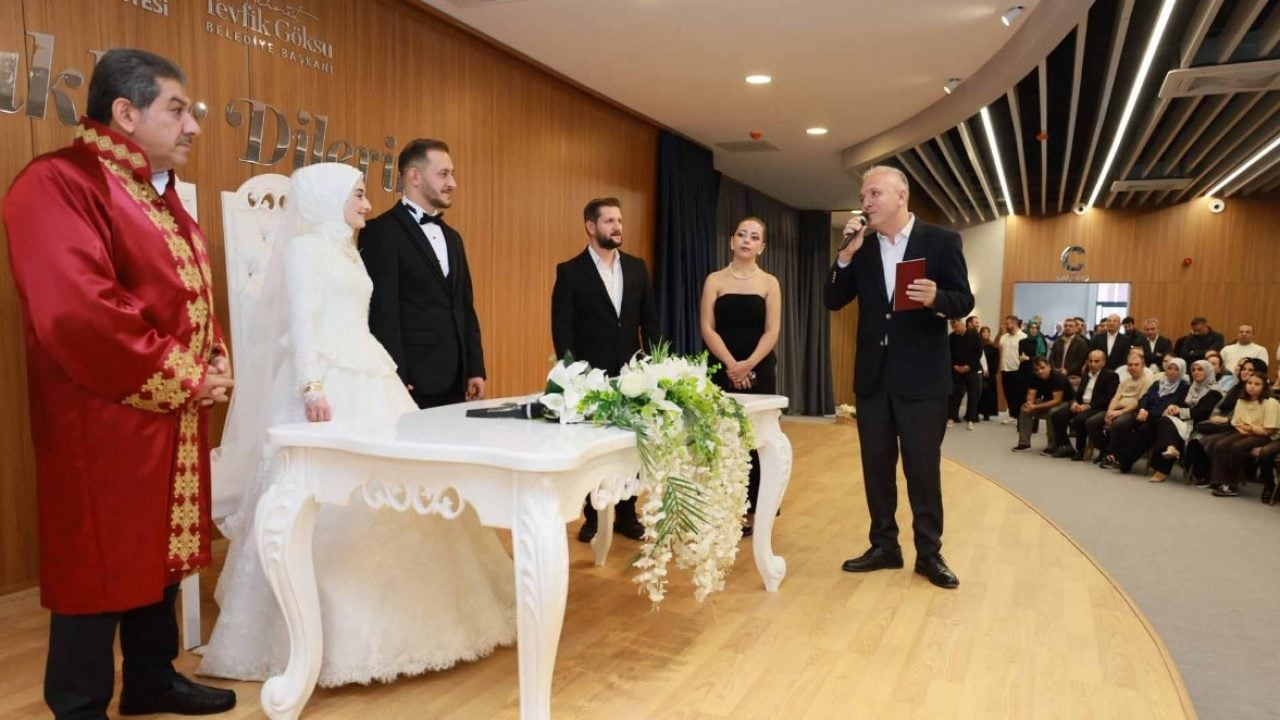 Foto - Esenler Belediyesi'nden bir hizmet daha! Çiftlere ücretsiz nikah hizmeti