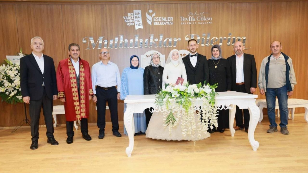 Foto - Esenler Belediyesi'nden bir hizmet daha! Çiftlere ücretsiz nikah hizmeti