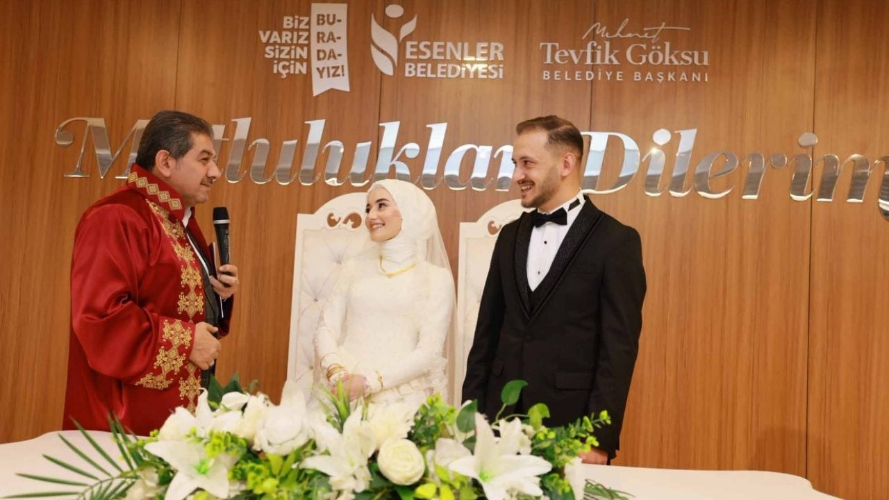 Foto - Esenler Belediyesi'nden bir hizmet daha! Çiftlere ücretsiz nikah hizmeti