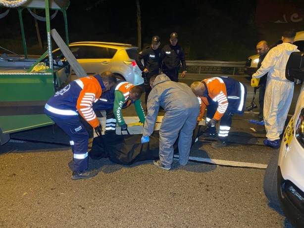 Foto - Esenler'de kamyonun çarptığı kadın hayatını kaybetti