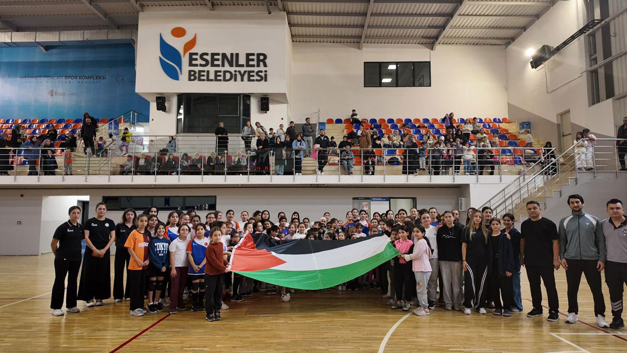 Foto - Esenlerli sporculardan Gazze’ye destek