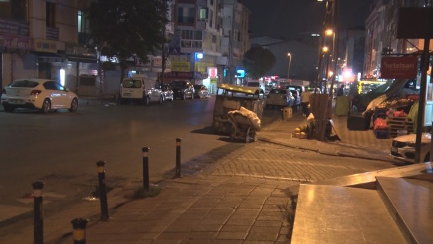 Foto - Esenyurt’ta bıçaklı saldırgan dehşet saçtı