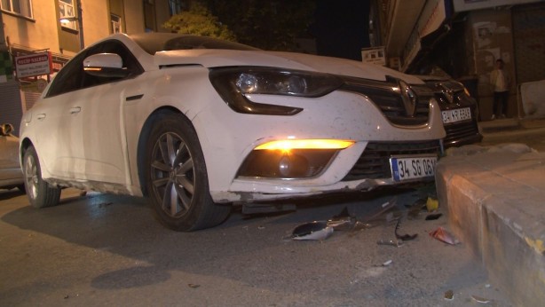 Foto - Esenyurt'ta feci kaza: 2 yaralı