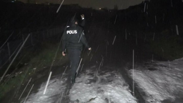 Foto - Esenyurt'ta korkutan görüntü! Herkes kar sandı ama...