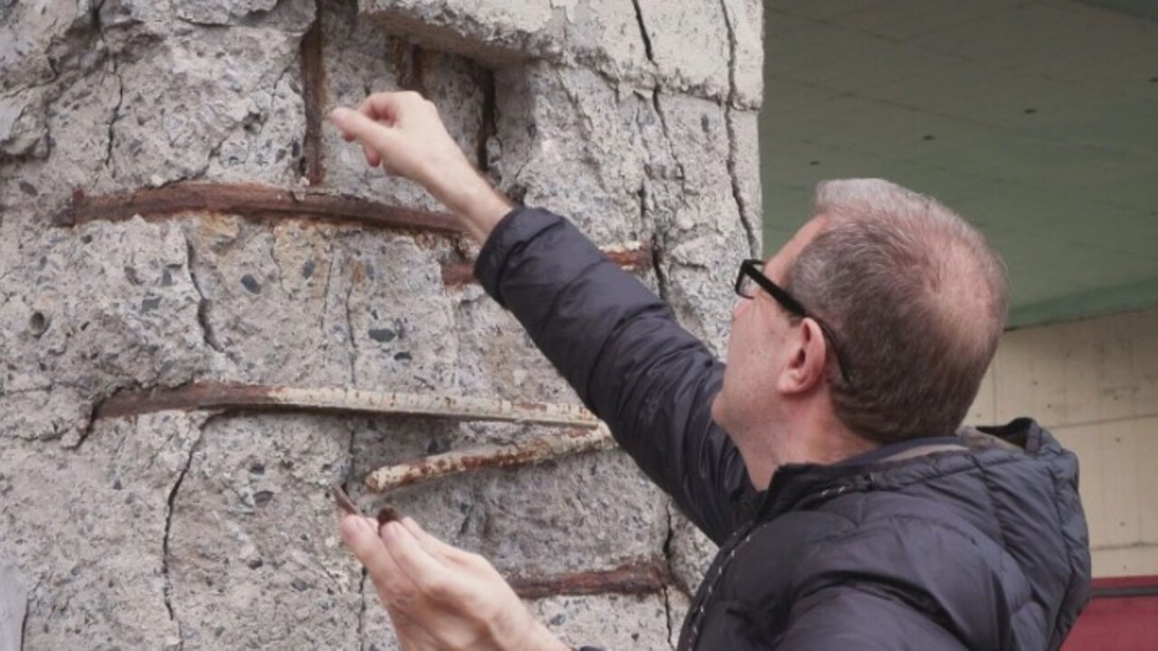 Esenyurt’ta korkutan görüntü! Köprü 'ben göçüyorum' diyor