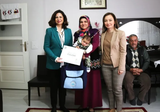 Foto - Eşi daire başkanı kardeşi müdür! İşte CHP budur