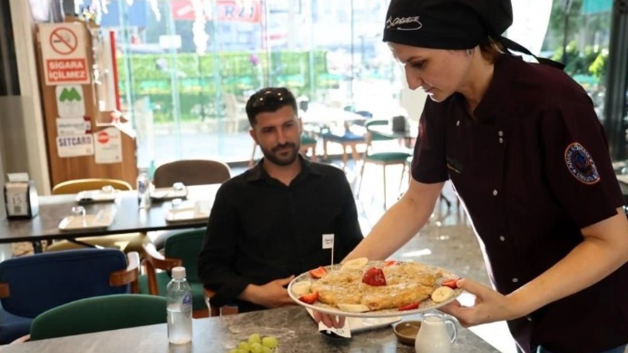 Foto - Eşi için yaptı sipariş menüsüne koydu! Şimdi paraya para demiyor