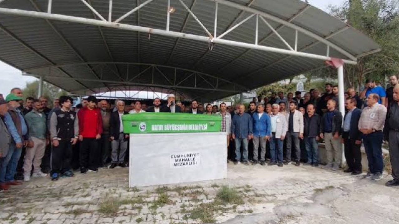 Foto - Eşi ve iki kızını Hatay depreminde kaybetmişti: Depremden sağ çıkan usta tadilat yaptığı evde öldü