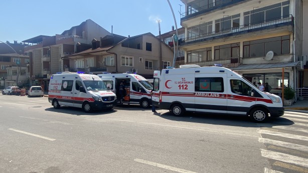 Foto - Eşine şiddet gösteren adamı dövenlerin iş yerleri basıldı