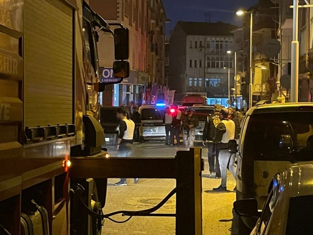 Foto - Eşini ve çocuklarını rehin aldı