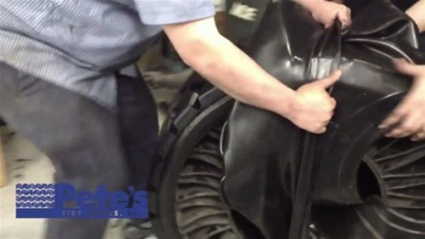 Foto - Eski araba lastiğini öyle bir hale getirdi ki!