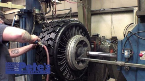 Foto - Eski araba lastiğini öyle bir hale getirdi ki!