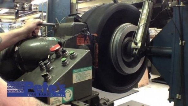 Foto - Eski araba lastiğini öyle bir hale getirdi ki!