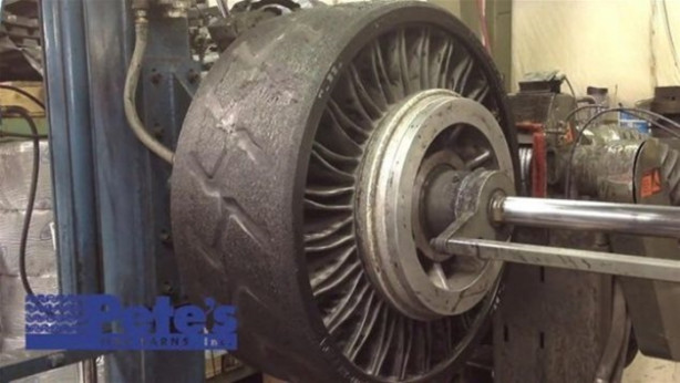 Foto - Eski araba lastiğini öyle bir hale getirdi ki!