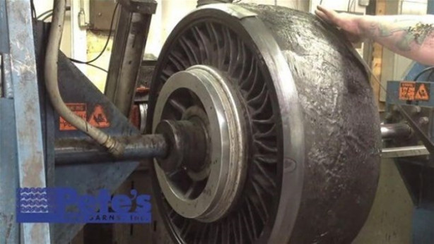 Foto - Eski araba lastiğini öyle bir hale getirdi ki!