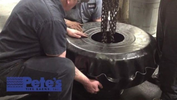 Foto - Eski araba lastiğini öyle bir hale getirdi ki!