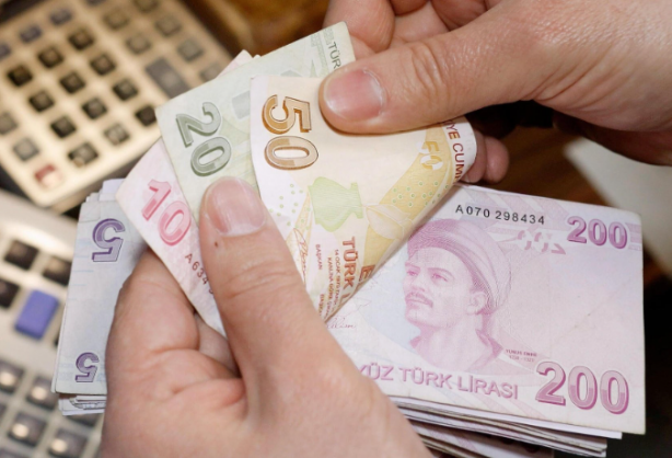 Foto - Eski bakan 500 dolar vurgusu yapıyordu! Dolar fırlayınca asgari ücrette rakam değişti, işte son rakam...