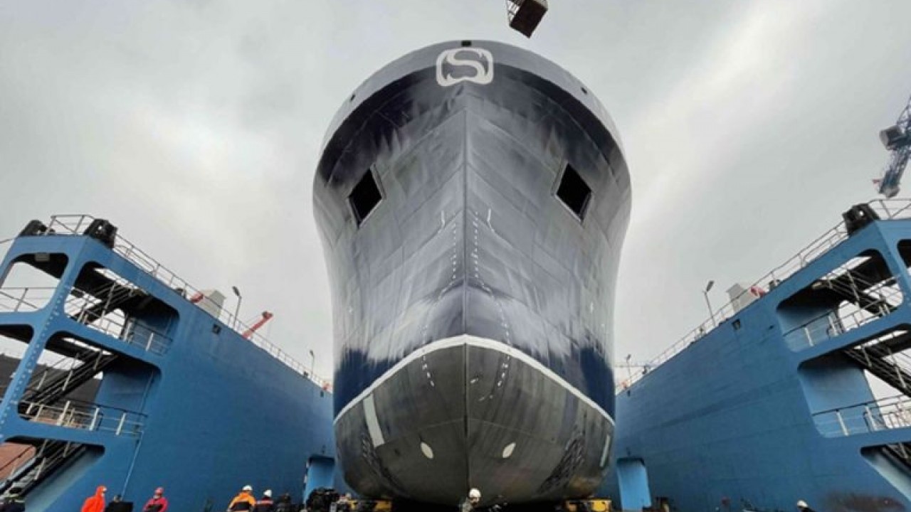Eski bakanın şirketine dev gemi siparişi! Rakam şaşırttı, KAP bildirimi geldi