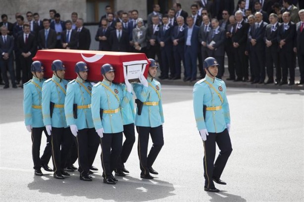 Foto - Eski bakanlardan Hasan Celal Güzel'in vefatı