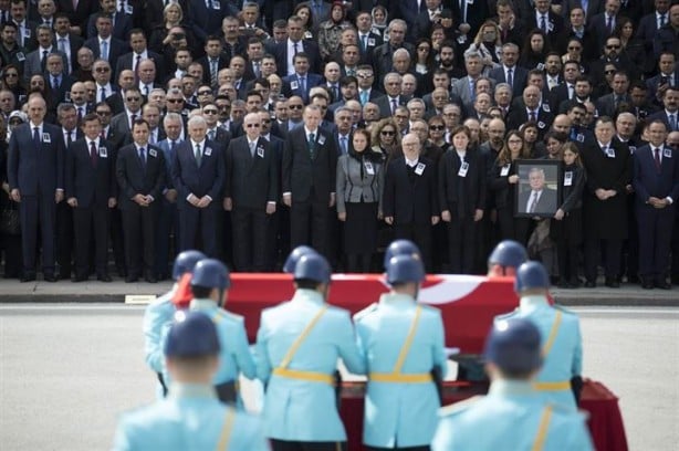 Foto - Eski bakanlardan Hasan Celal Güzel'in vefatı