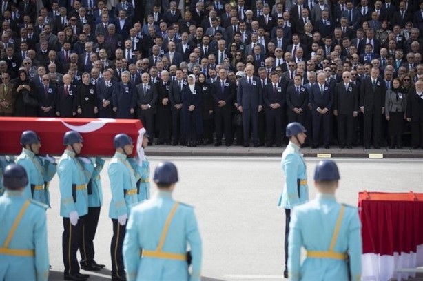 Foto - Eski bakanlardan Hasan Celal Güzel'in vefatı