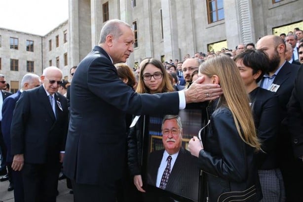 Foto - Eski bakanlardan Hasan Celal Güzel'in vefatı