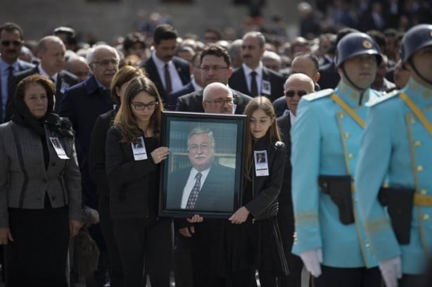 Foto - Eski bakanlardan Hasan Celal Güzel'in vefatı