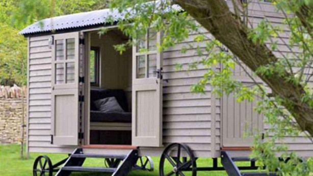  Eski başbakandan flaş karar! Kulübede yaşayacak